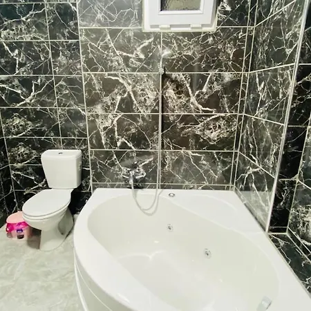 Sisli Pangalti Da 2+1 Jakuzili Luex Istanbul