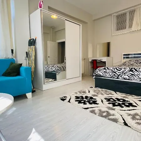 Sisli Pangalti Da 2+1 Jakuzili Luex Istanbul